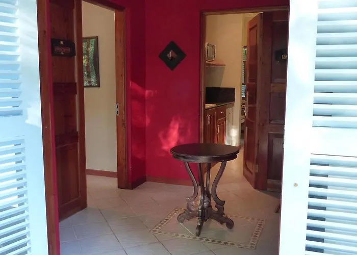Demeure De Cap Macon Hotel 3*